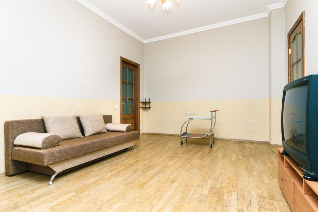 Apartment On Khreshchatyk Kyiv Exterior photo