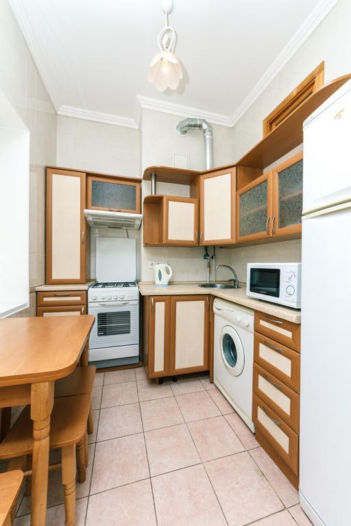 Apartment On Khreshchatyk Kyiv Exterior photo