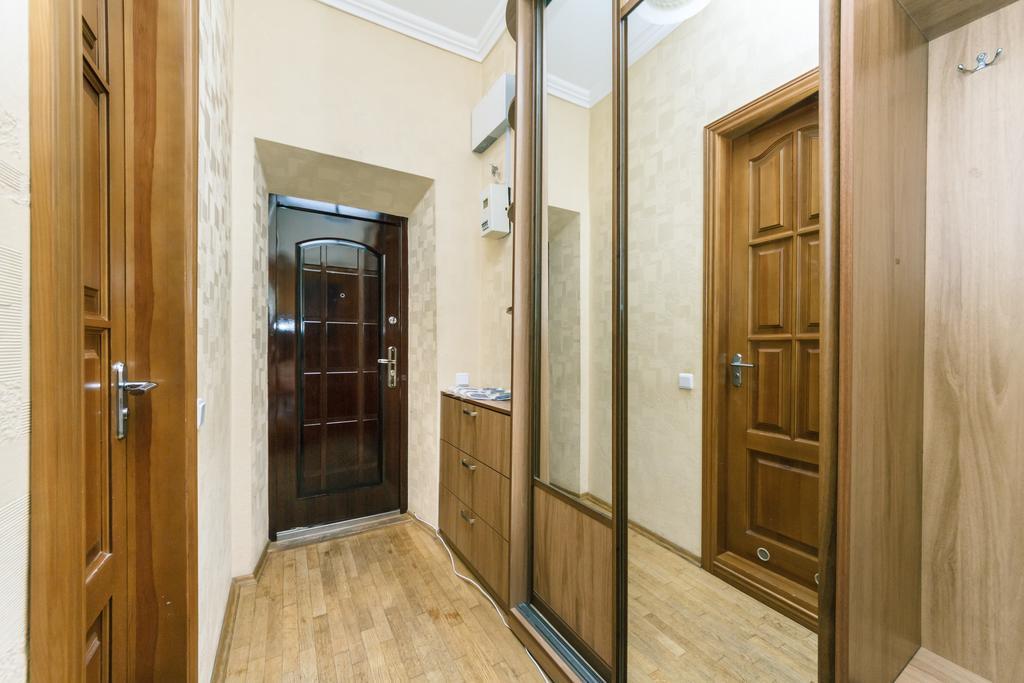 Apartment On Khreshchatyk Kyiv Exterior photo